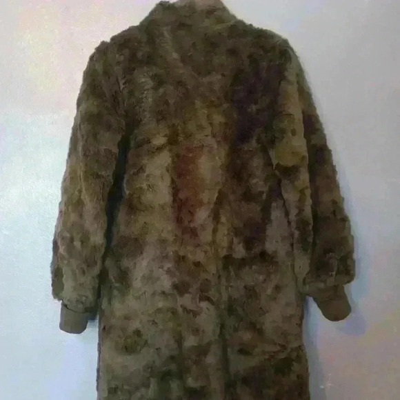 Furrier French faux fur Coat Size small - Picture 6 of 16